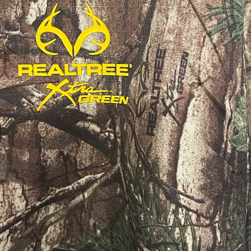 Realtree Men's Forest Camo Button Down Shirt - Picture 4 of 5
